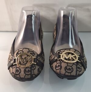 Michael kors flat